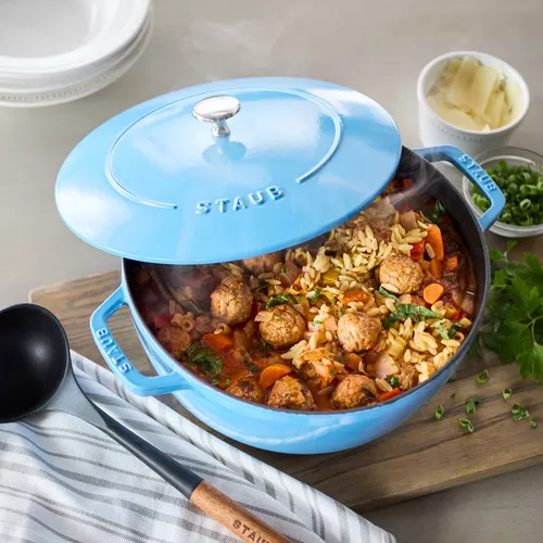 Staub Essential French Oven, 5 qt. 
