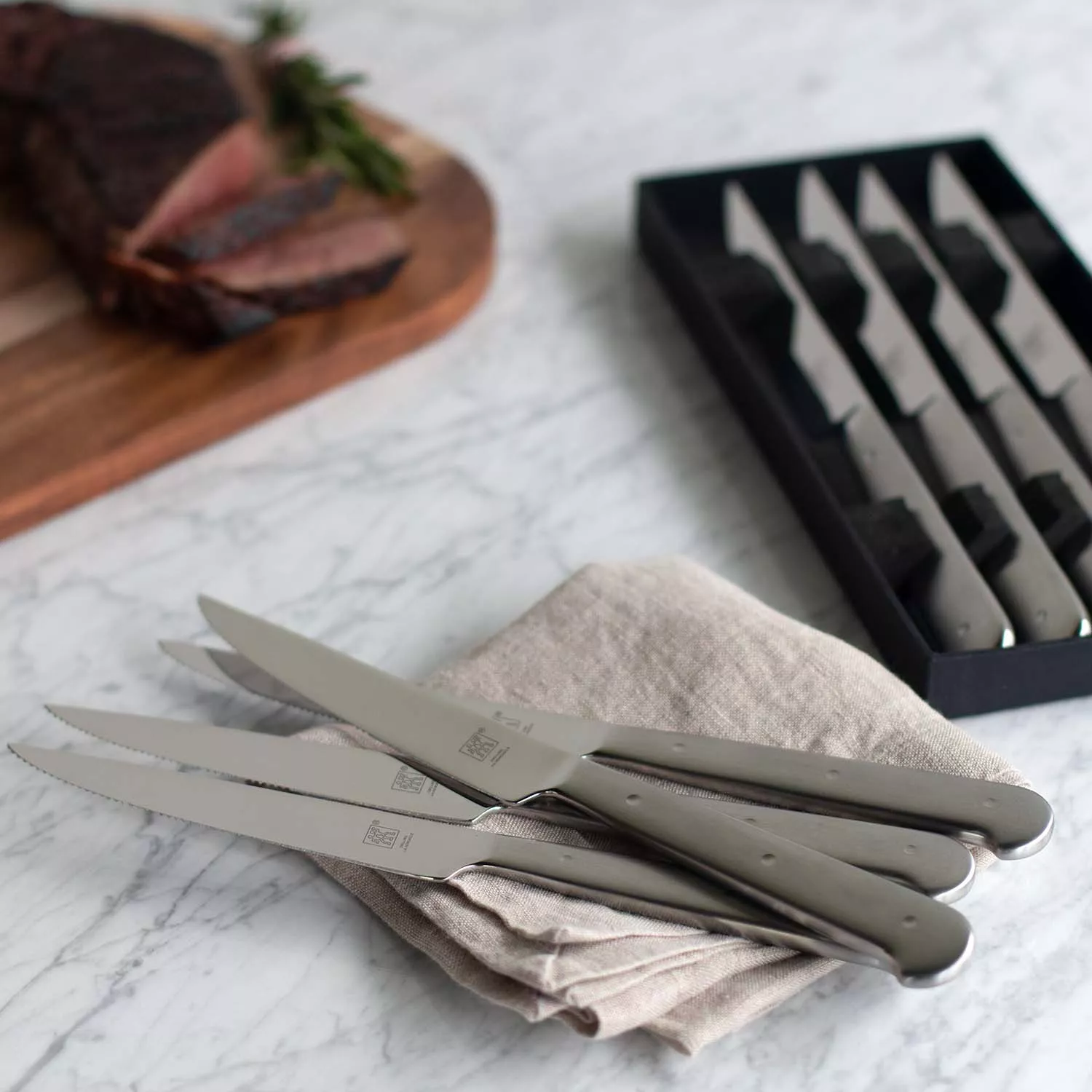 Zwilling J.A. Henckels 8-Piece Porterhouse Steak Set