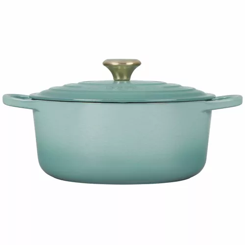 Le Creuset Signature Round Dutch Oven, 5.5 Qt.