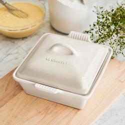Le Creuset Heritage Square Covered Baker, 9&#34;
