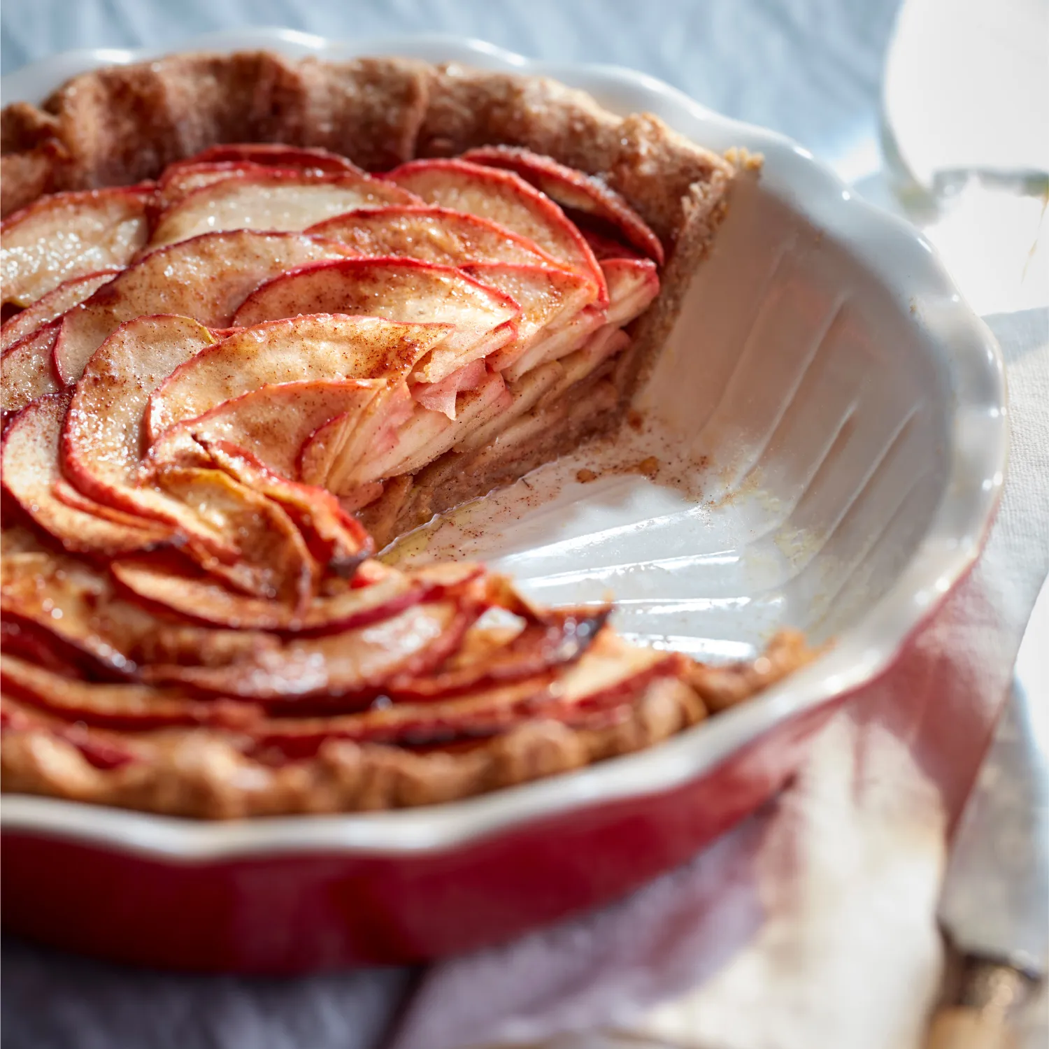 Emile Henry Modern Classics Ribbed Pie Dish, 9"