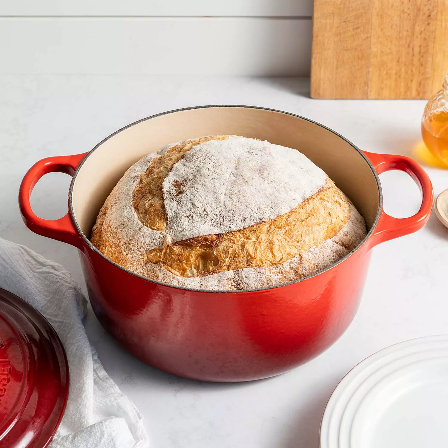 Le Creuset Signature Round Dutch Oven, 4.5 qt.