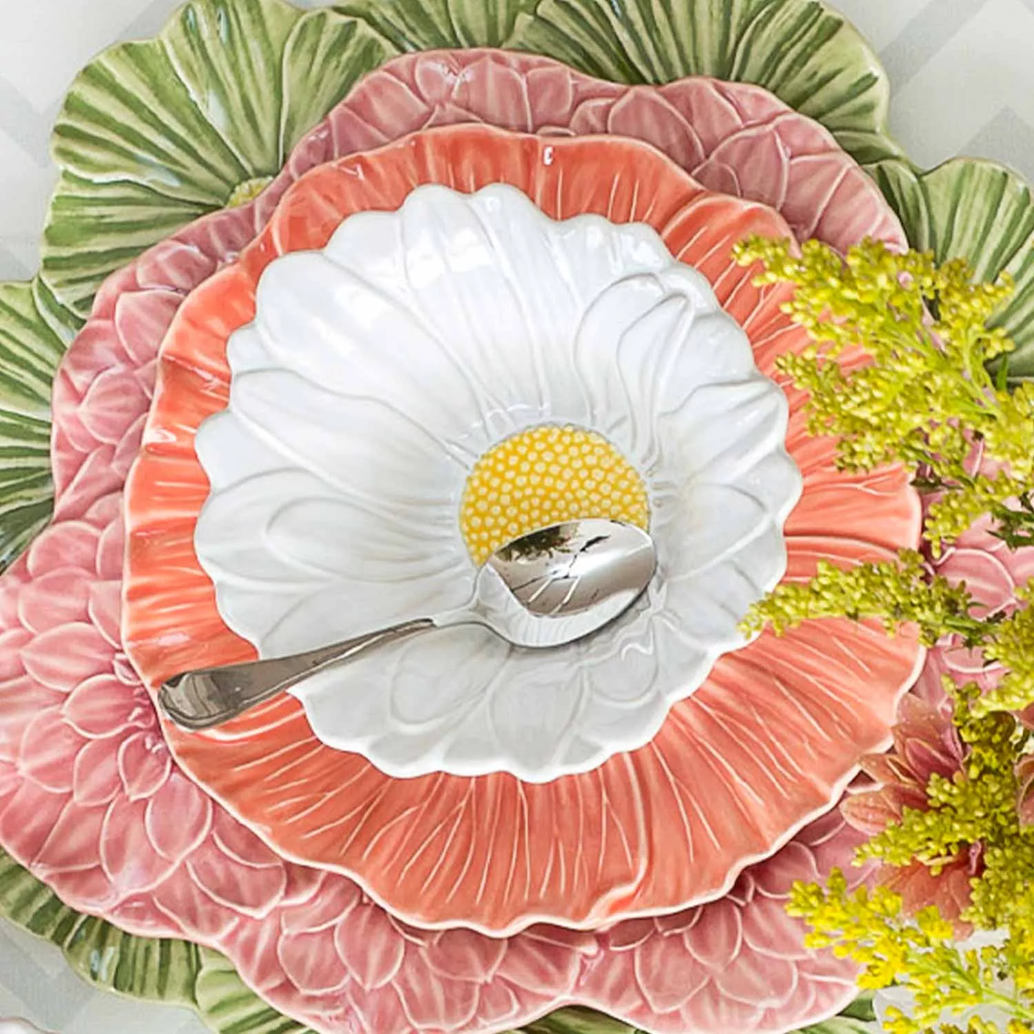 Bordallo Pinheiro Maria Flor Daisy Bowls, Set of 4 | Sur La Table