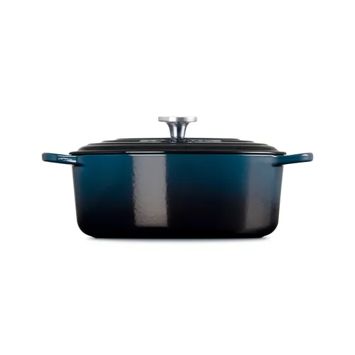 Le Creuset Signature Oval Dutch Oven, 6.75 qt.