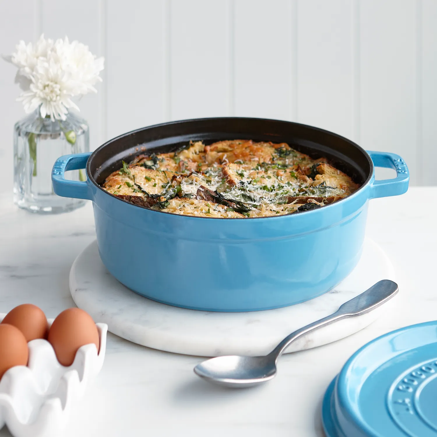 Staub Shallow Round Dutch Oven, 4qt.