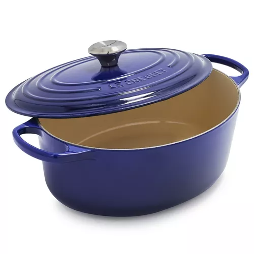 Le Creuset Signature Oval Dutch Oven, 6.75 qt. Le Creuset Signature Oval Dutch Oven, 6.75 qt.