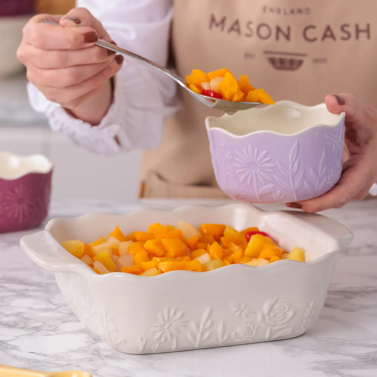 Mason Cash In the Meadow Square Baker