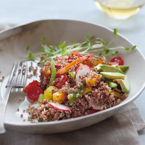 Quinoa Salad with Fruits and Veggies