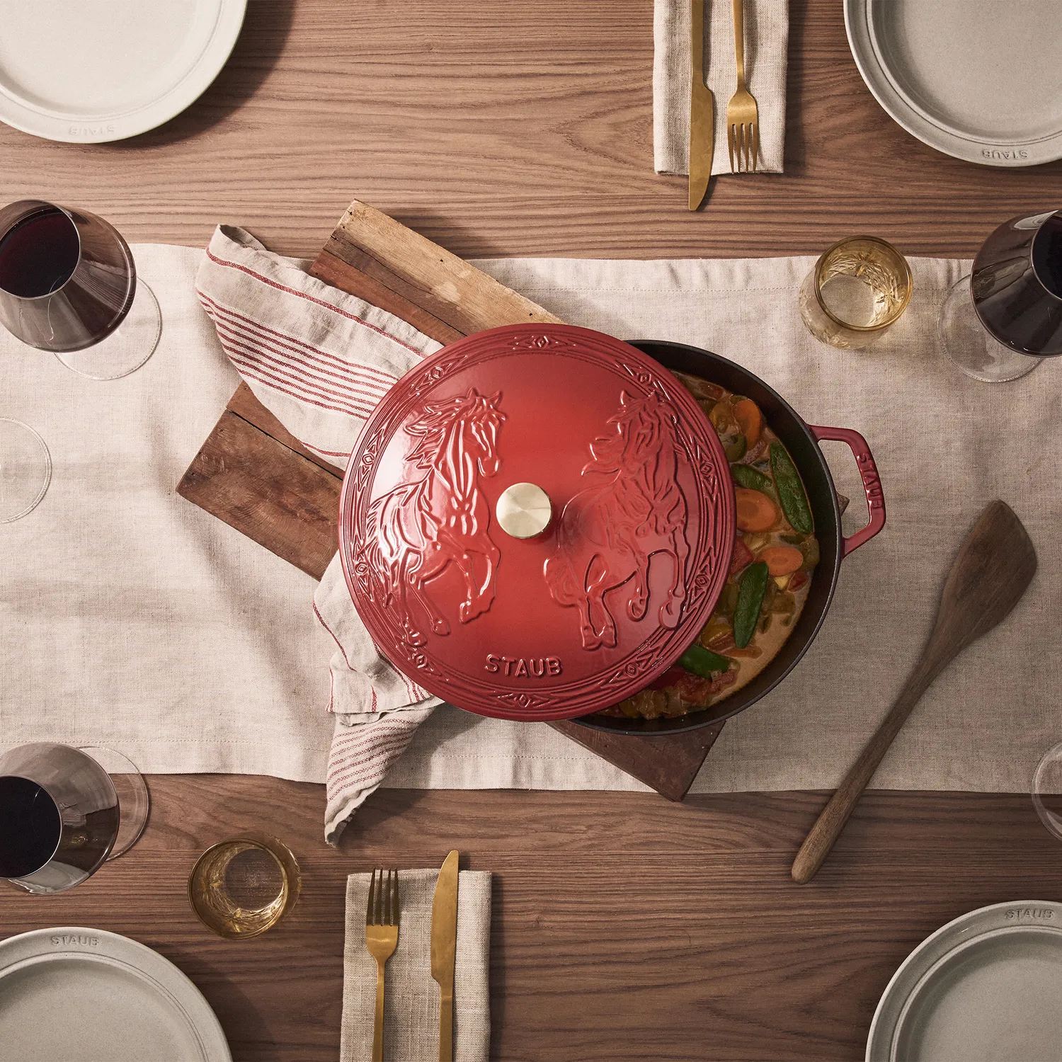 Staub Essential French Oven with Horse Lid, 5 qt. 