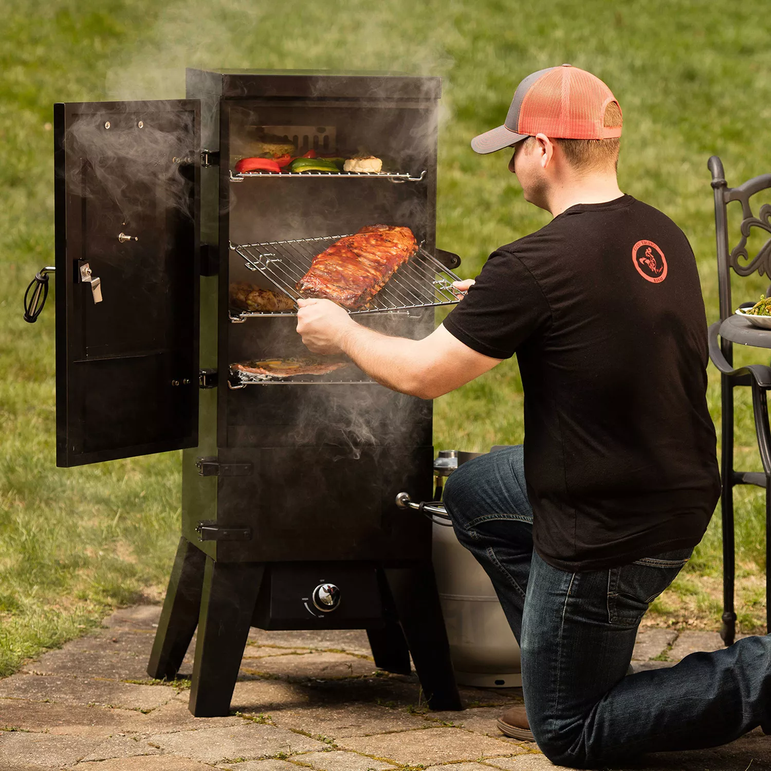 Cuisinart Vertical 36 Propane Smoker Sur La Table