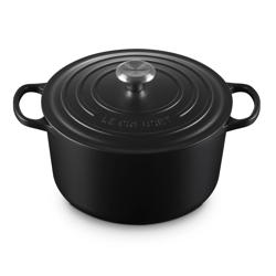 Le Creuset Signature Deep Round Dutch Oven, 6.5 qt.