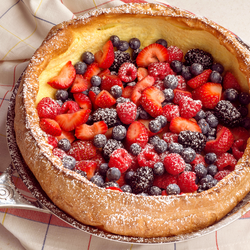 Puffed Oven Pancake with Fresh Berries