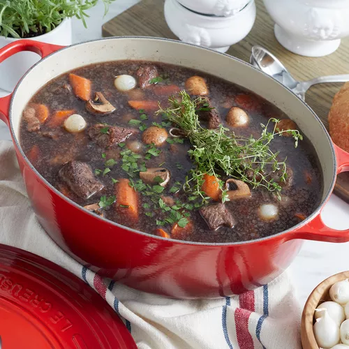 Le Creuset Signature Oval Dutch Oven, 8 qt.