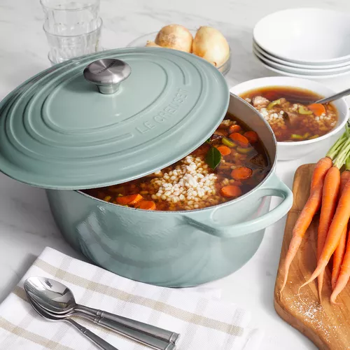 Le Creuset Signature Oval Dutch Oven, 8 qt.
