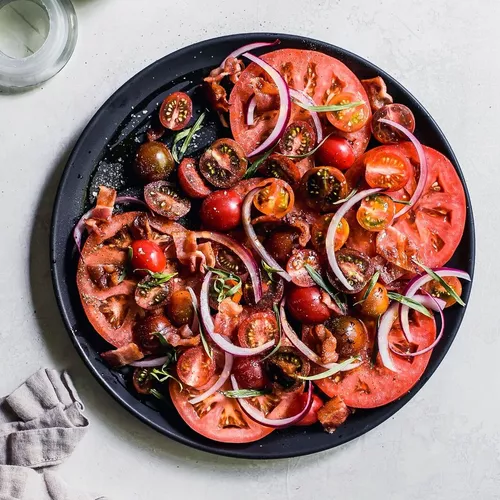 Beefsteak Tomato, Bacon & Red Onion Salad