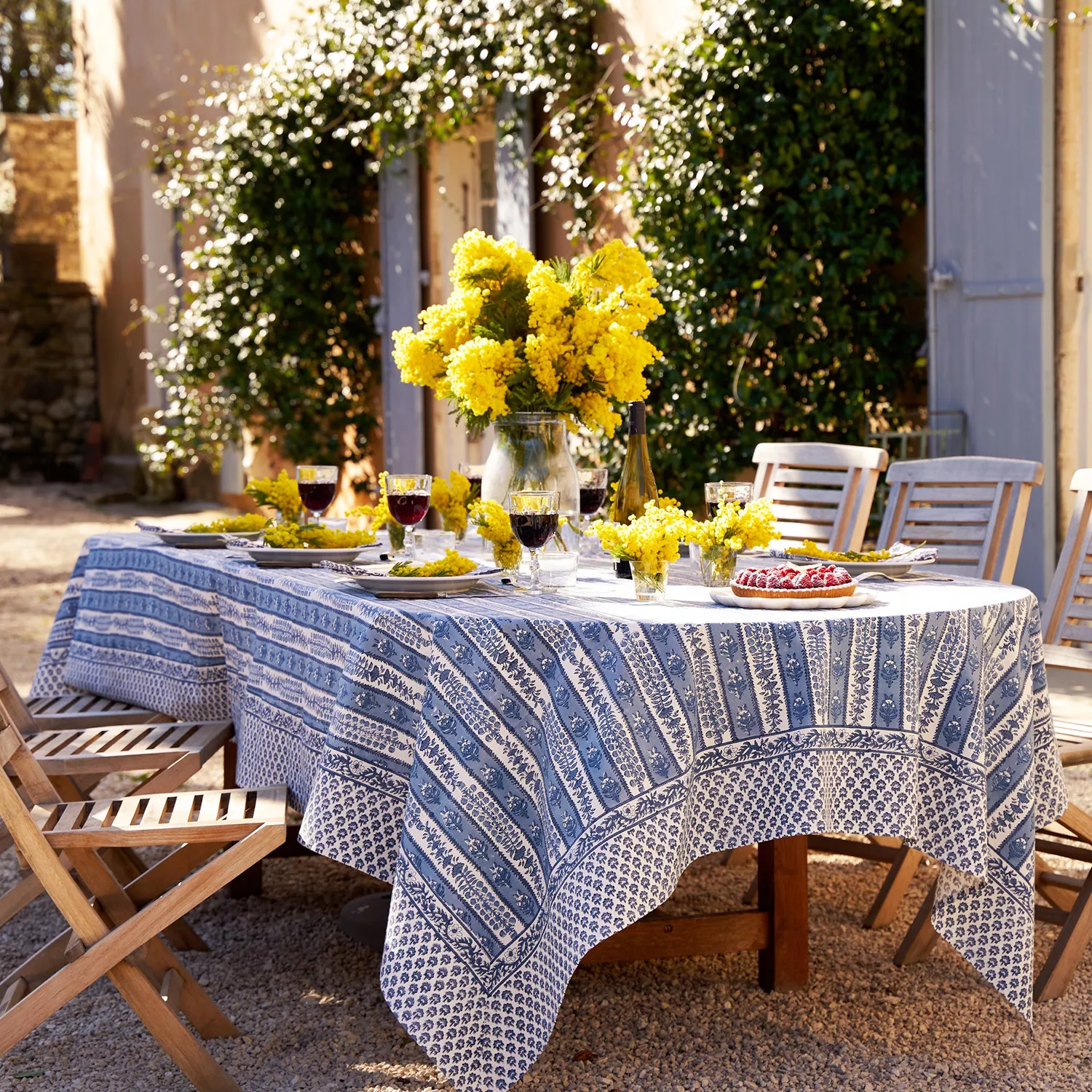 Couleur Nature Avignon Tablecloth, Blue