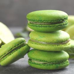 Online Focus Series: Caramel Apple Macarons (Eastern Time) I have taken 4 of her macaron classes