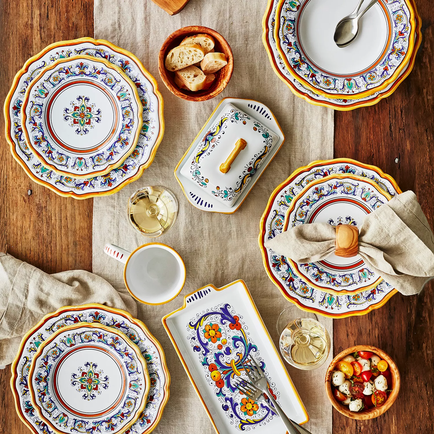Sur La Table Nova Deruta 16-Piece Dinnerware Set