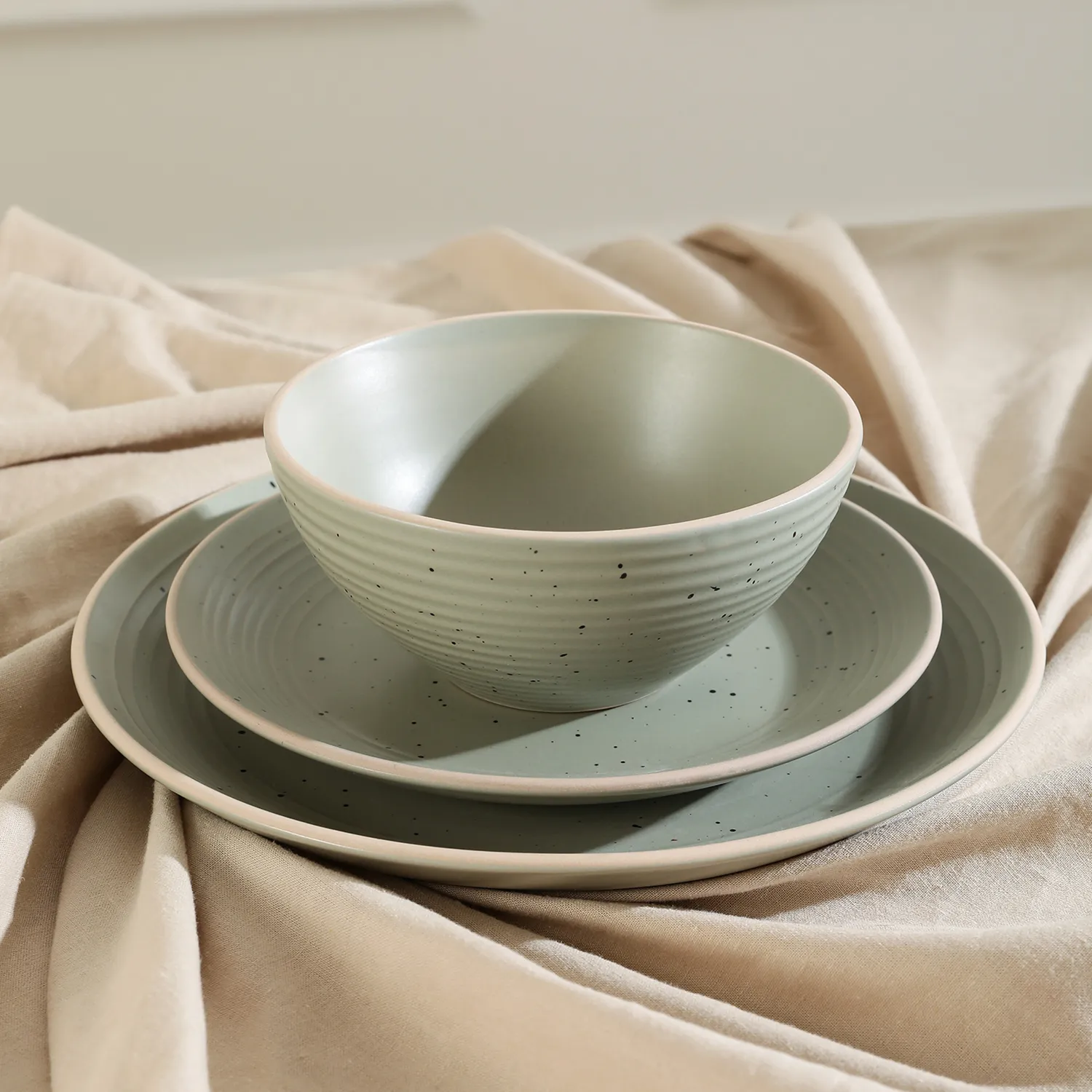 Stone Lain Lauren Stoneware 16-Piece Dinnerware Set