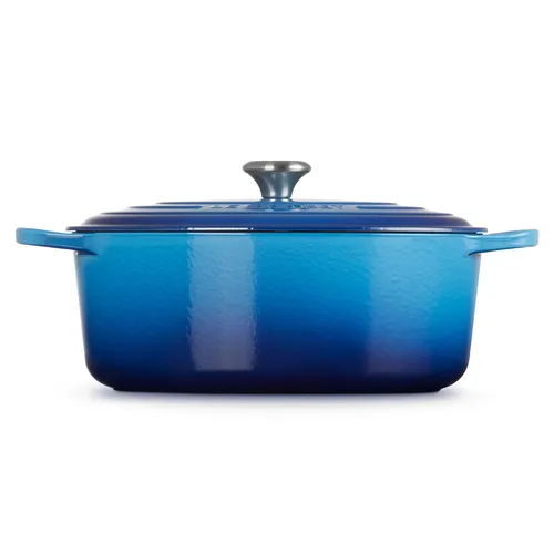 Le Creuset Signature Oval Dutch Oven, 8 qt.