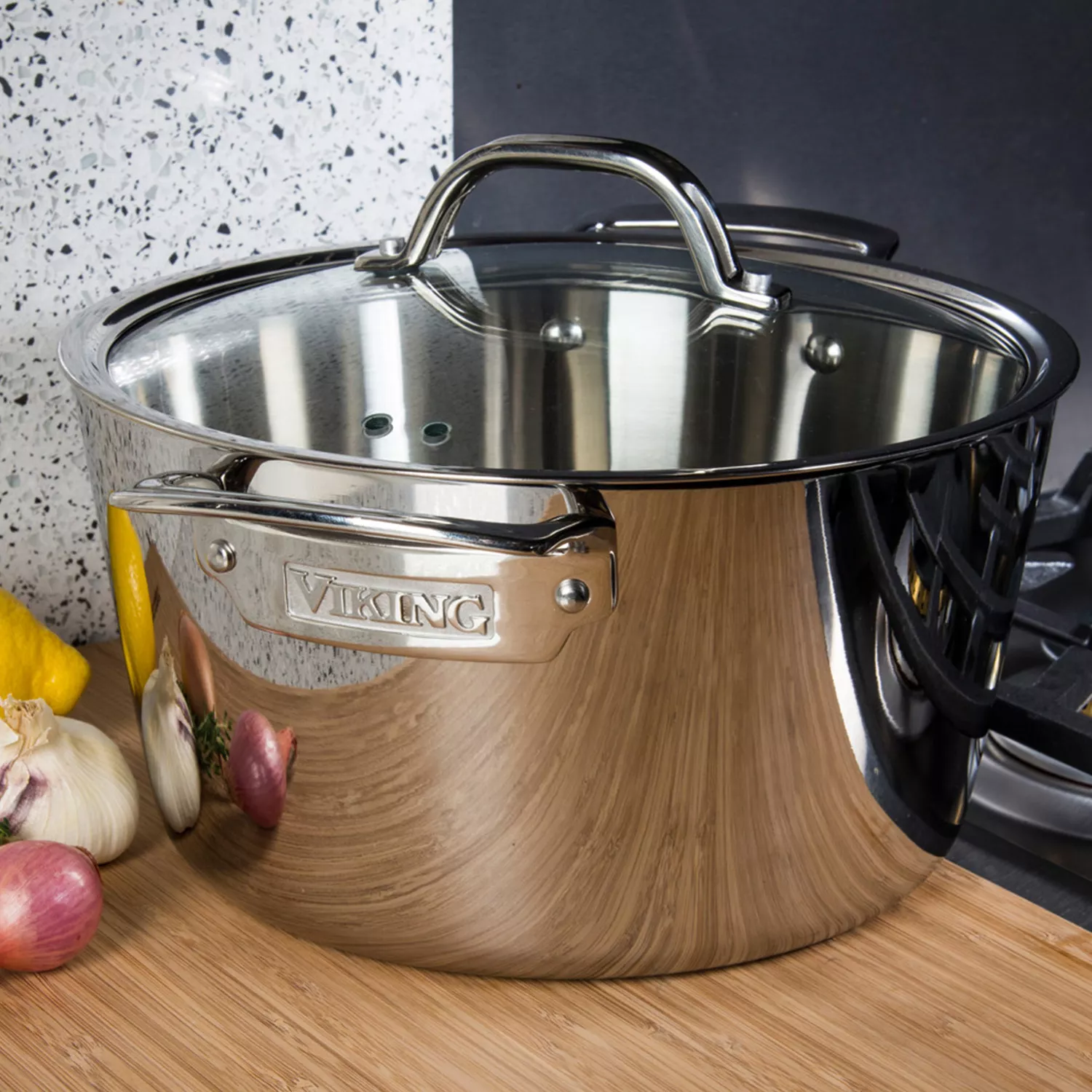 Viking Dutch Oven with Lid, 5.2 Qt.