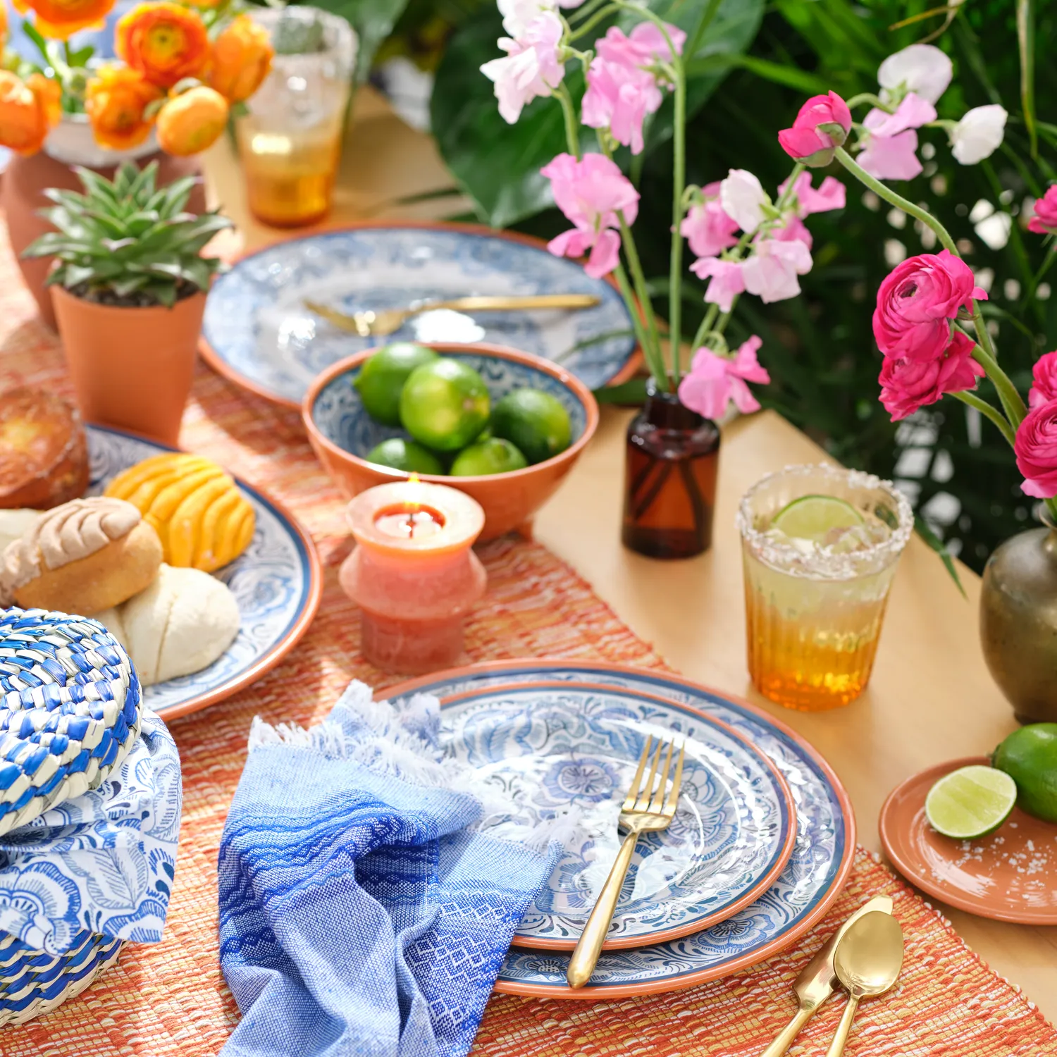 Sur La Table Azul Woven Runner