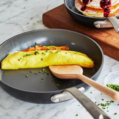 Omelet With Smoked Salmon, Cr&egrave;me Fraiche And Chives