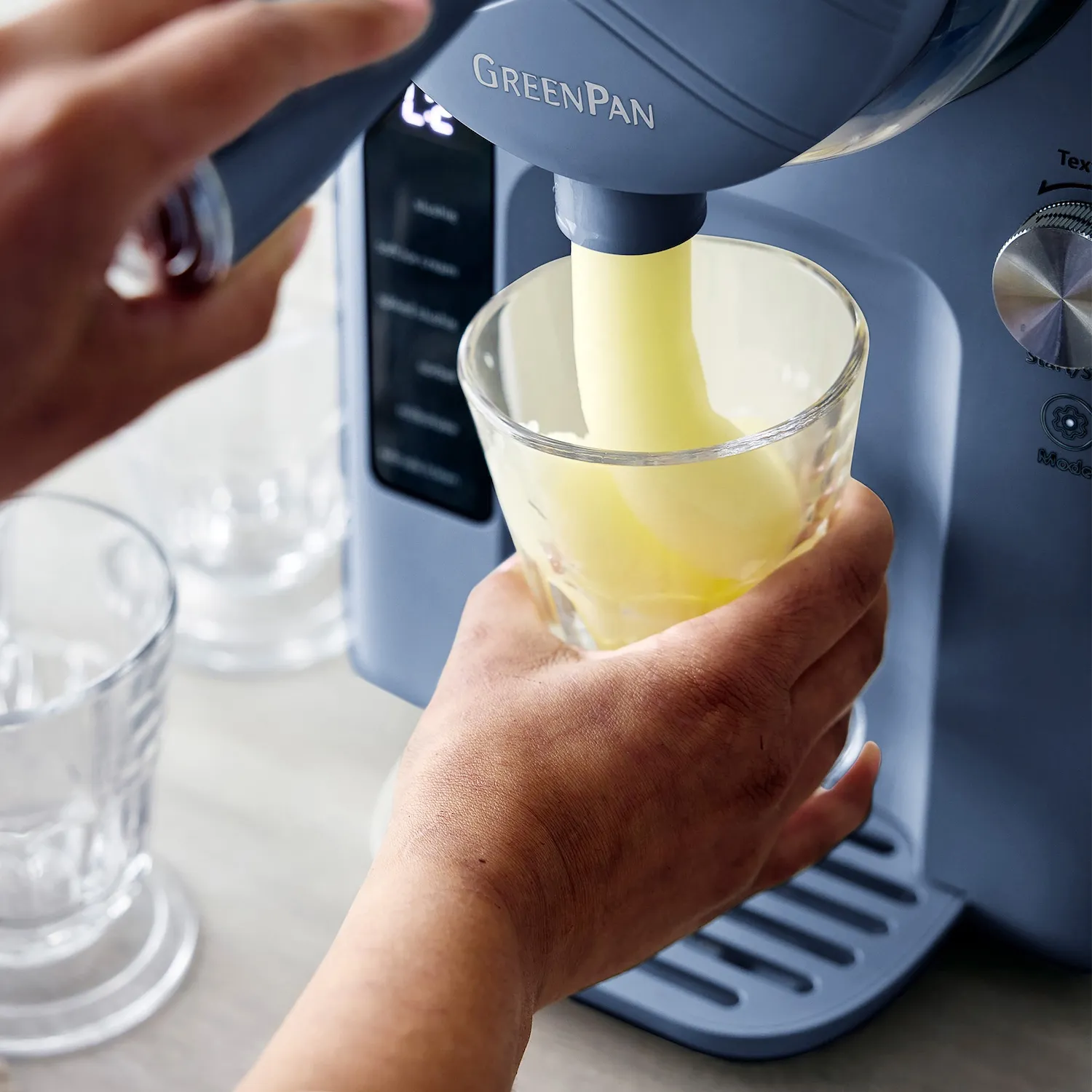 GreenPan Frost Ice Cream & Frozen Drink Maker 