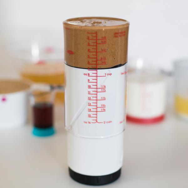 OXO Adjustable Measuring Beaker - thumbnail 2