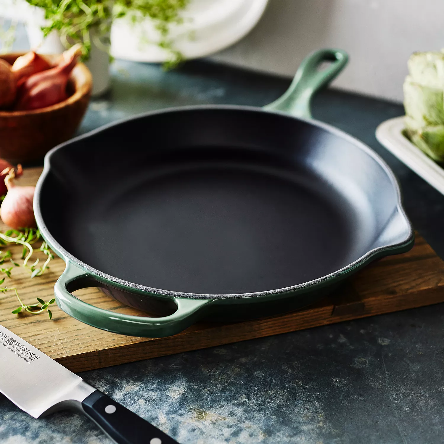 Le Creuset Signature Cast-Iron Skillet, 10.25"