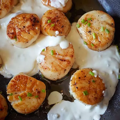 Seared Scallops with Apple-Brandy Cream Sauce