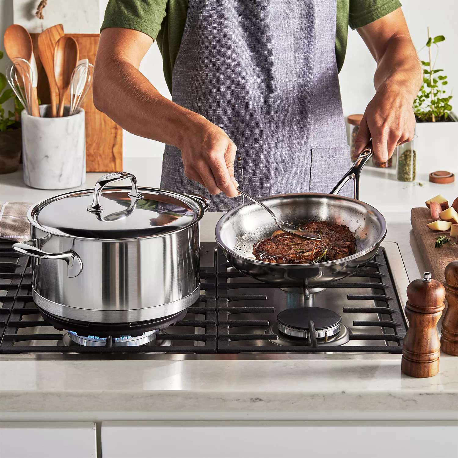 Demeyere Atlantis7 Stainless Steel Dutch Oven with Lid