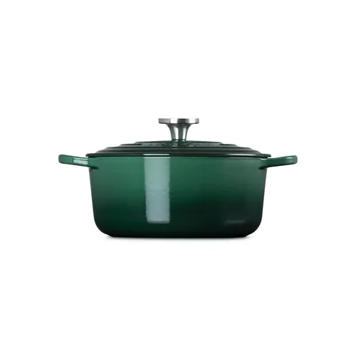 Le Creuset Signature Round French Oven, 5.5 qt.