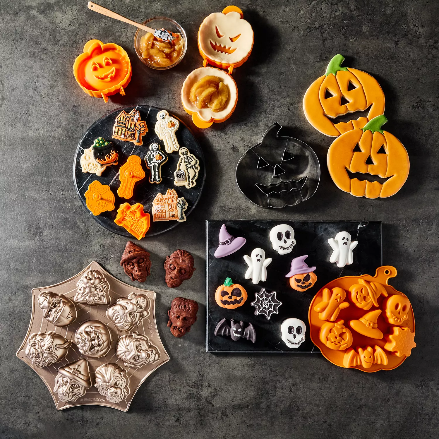 Sur La Table Halloween Cakelet Mold