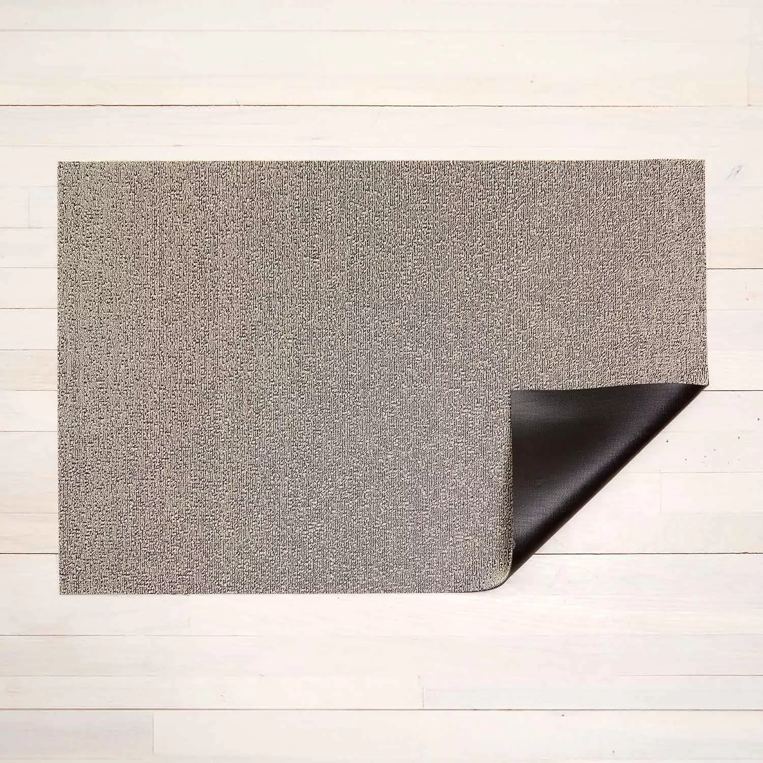 Chilewich Solid Shag Rug, Silk