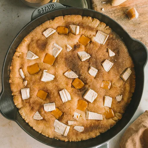 Snickerdoodle Skillet Cookie