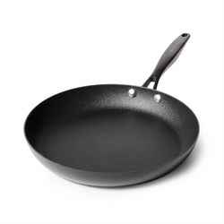 Scanpan Pro SB+ Skillet Typically, meatballs or chicken will stick to the skillet with high heat and tear when you move it