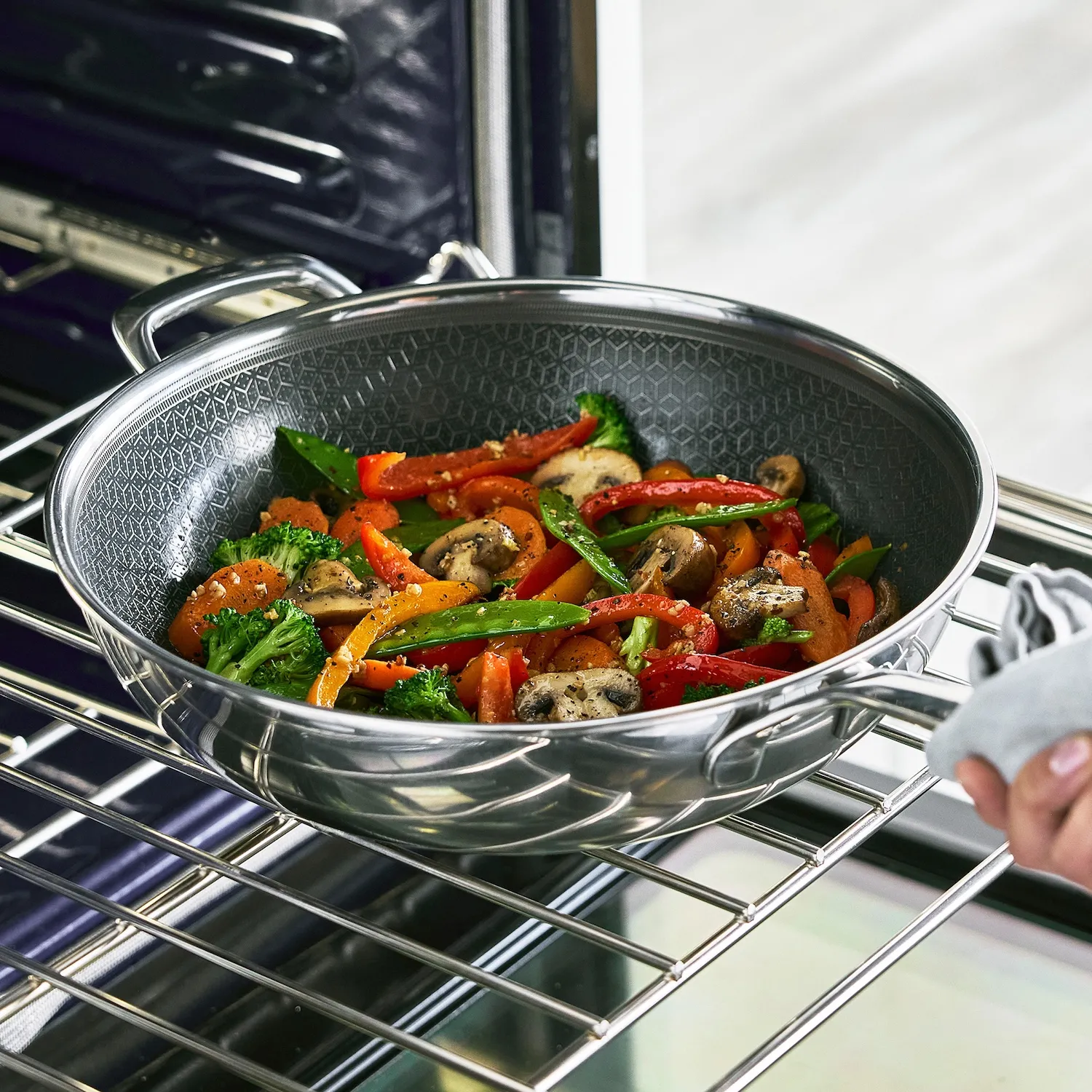 GreenPan Spectra Thermobond Hybrid Ceramic Nonstick Wok with Lid, 12"