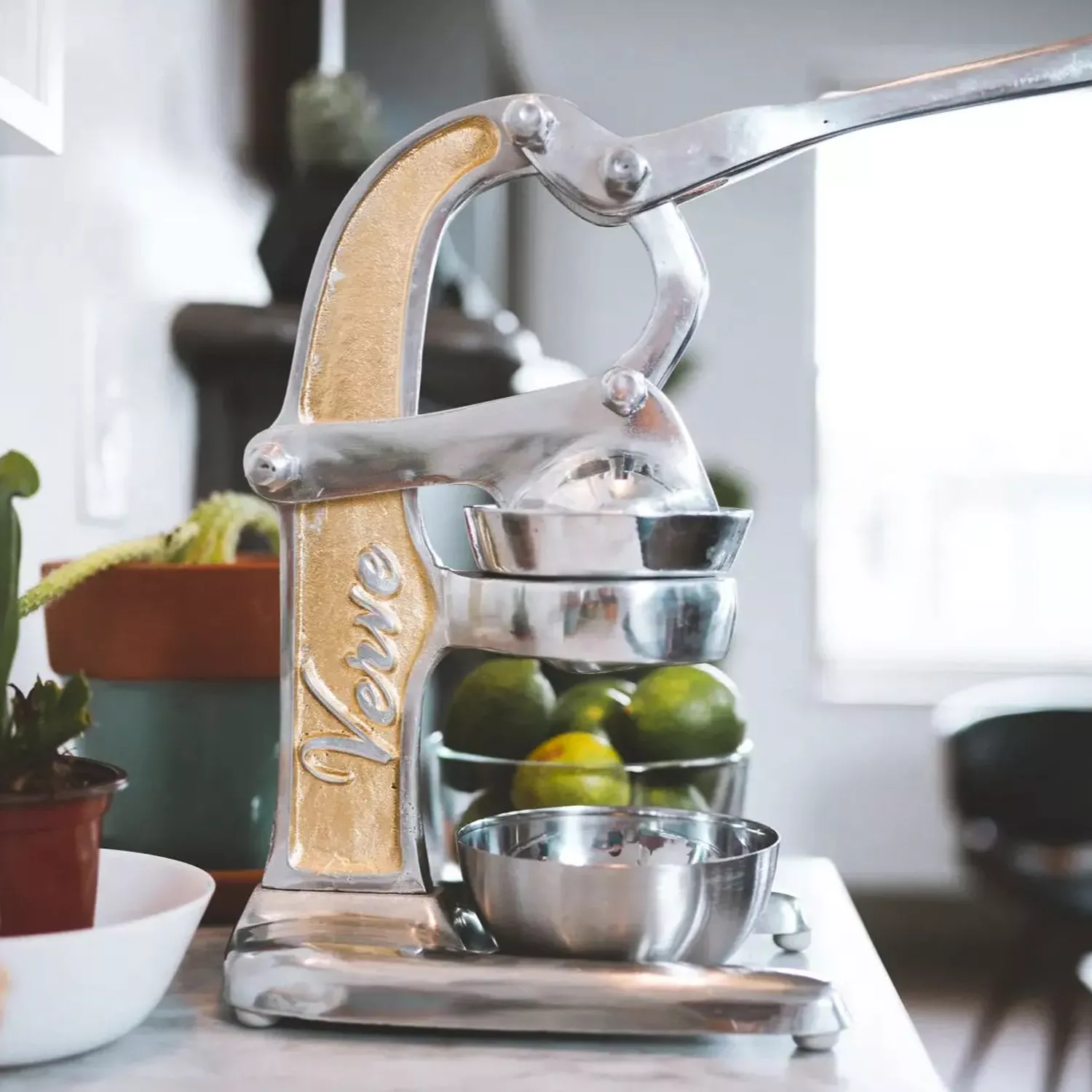Verve Culture Artisan Citrus Juicer
