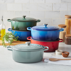 Le Creuset Signature Oval Dutch Oven, 8 qt.