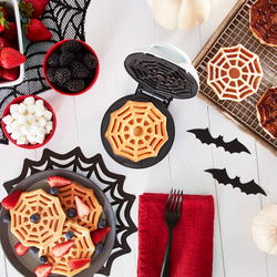 Dash Spiderweb Mini Waffle Maker