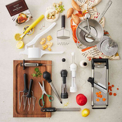 Sur La Table Flavor Injector
