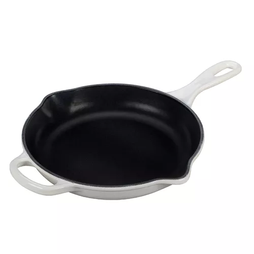 Le Creuset Signature Cast-Iron Skillet, 9&#34;