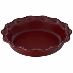 Le Creuset Heritage Pie Dish, 9" Nice pie dish