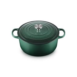 Le Creuset Signature Round Dutch Oven, 7.25 qt. Best purchase this fall!