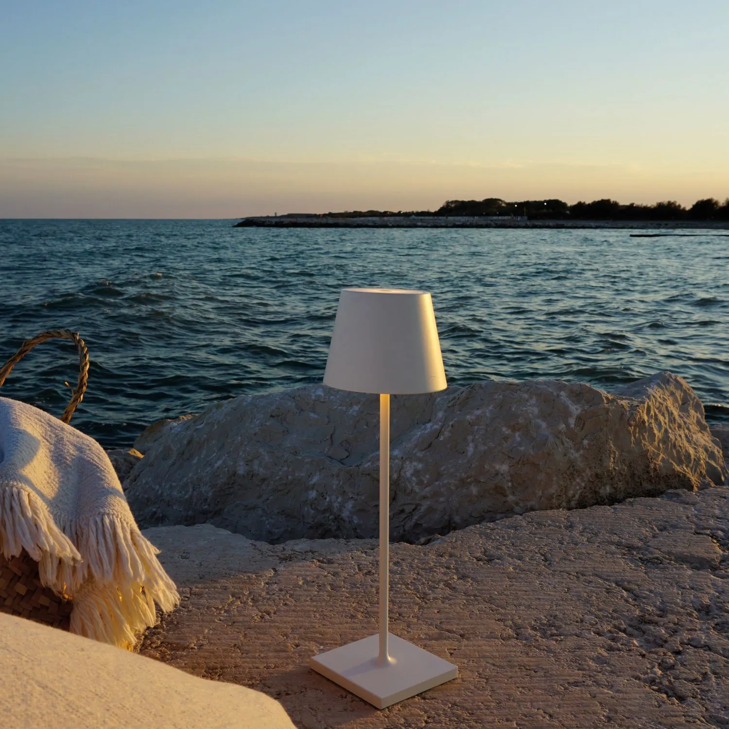 Zafferano Poldina Pro Indoor/Outdoor Cordless Table Lamp