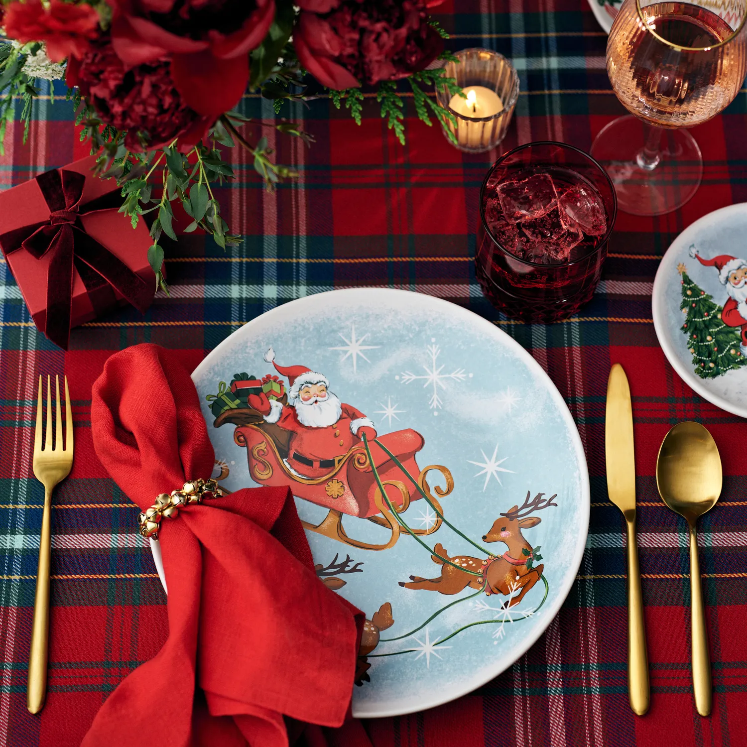 Sur La Table Santa Dinner Plate