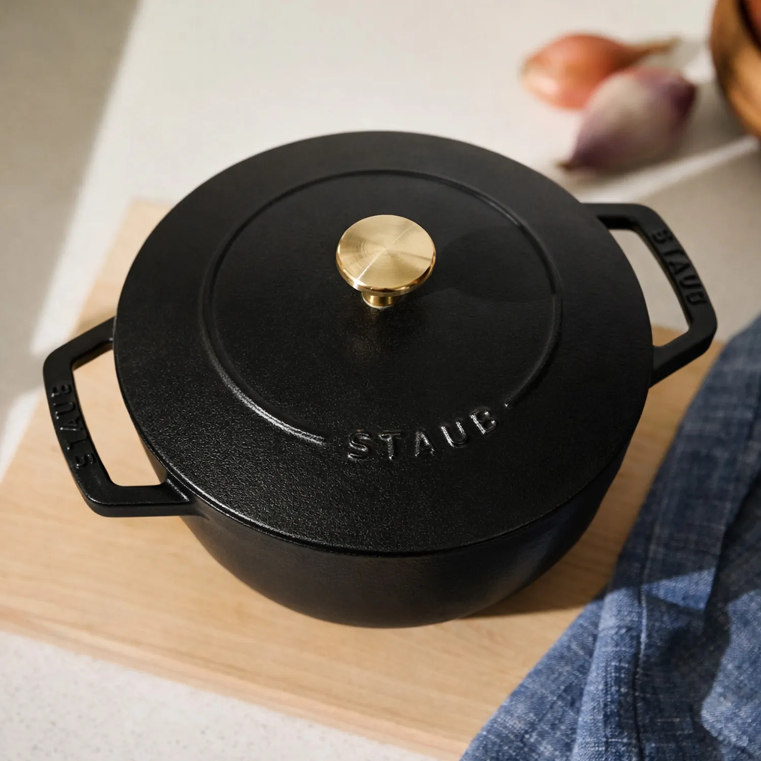 Staub Essential French Oven, 2.5 qt.