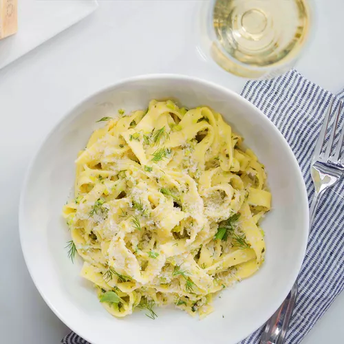 Creamy Asparagus and Herb Fettuccine