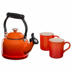 Le Creuset 3-Piece Demi Kettle & Mug Set I have 2 tea kettles in different colors